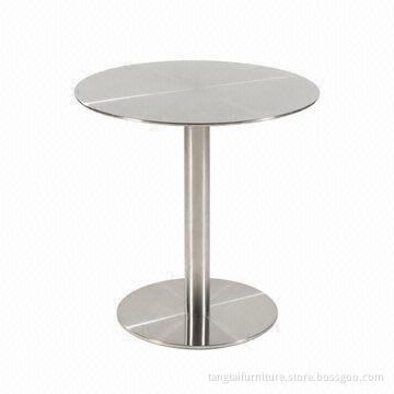 Round coffee table made of stainless steel